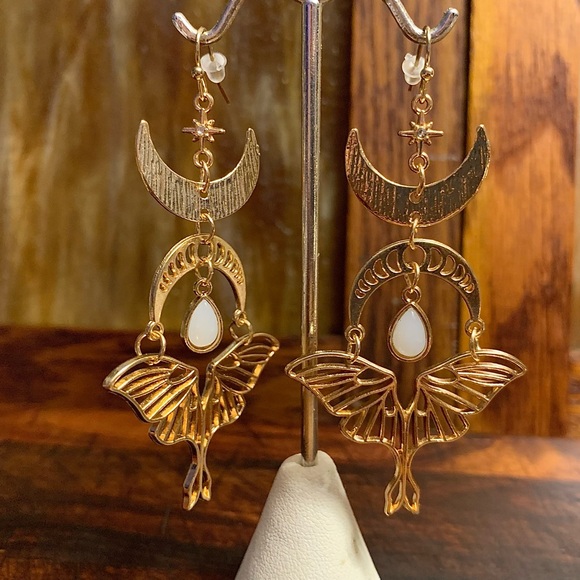 Boho Moon Faze Moth Star Dangler Earrings - Picture 2 of 5